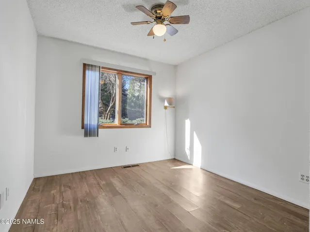 $1,800 | 2821 North Walnut Hills Drive, Unit 22, Flagstaff, AZ 86004