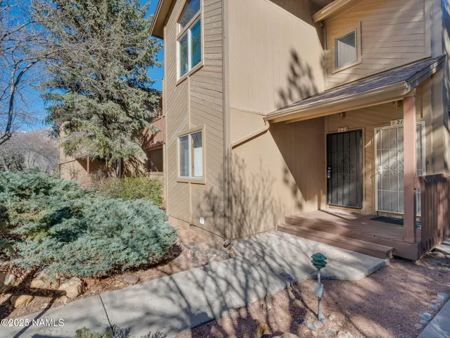 $1,800 | 2821 North Walnut Hills Drive, Unit 22, Flagstaff, AZ 86004