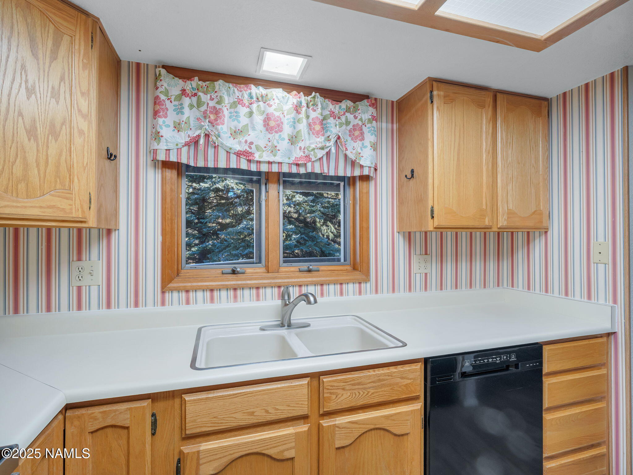 2821 North Walnut Hills Drive, Unit 22 Flagstaff, AZ 86004 - Photo 9 of 18 9-web-or-mls-TimberCreekImagery-6