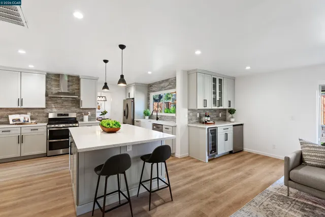 $1,325,000 | 1806 Donna Drive, Pleasant Hill, CA 94523