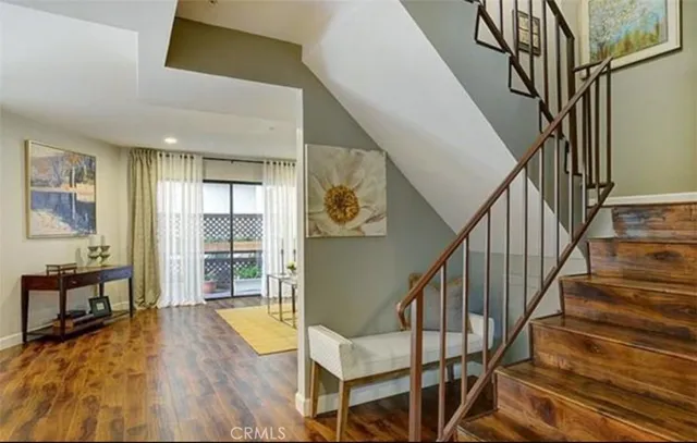 $3,749 | 315 Raymond Avenue, Unit 8, Glendale, CA 91201