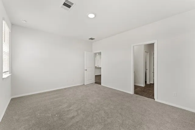 $2,200 | 411 Town Lk Bend, Kyle, TX 78640