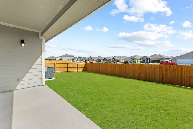 $2,200 | 411 Town Lk Bend, Kyle, TX 78640