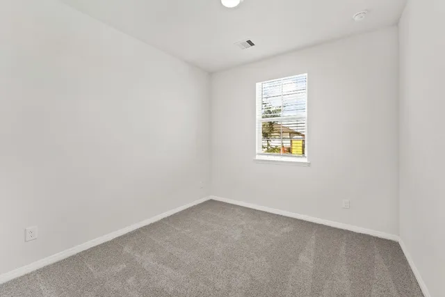 $2,200 | 411 Town Lk Bend, Kyle, TX 78640