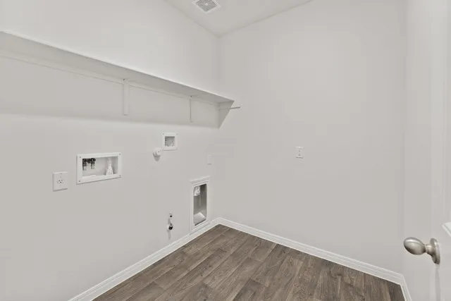 $2,200 | 411 Town Lk Bend, Kyle, TX 78640