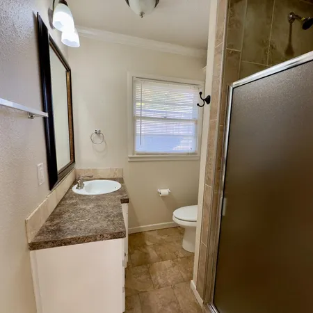 $1,600 | 5411 9th Street, Lubbock, TX 79416