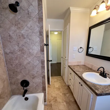 $1,600 | 5411 9th Street, Lubbock, TX 79416