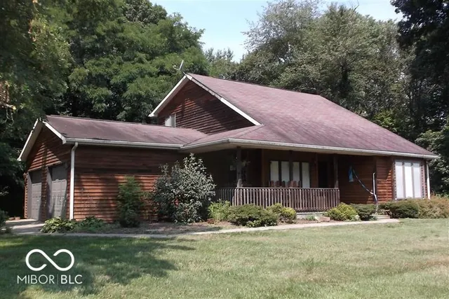 $289,000 | 10840 East Heywood Drive, Seymour, IN 47274
