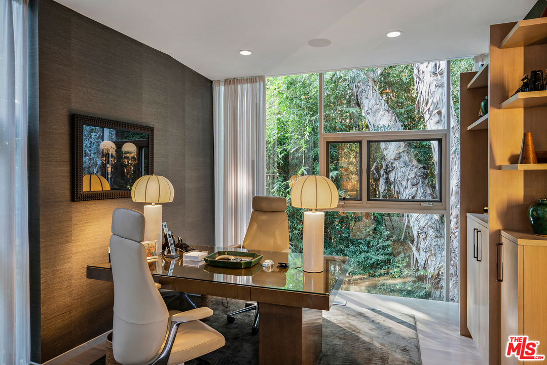 279 South Westgate Avenue Los Angeles, CA 90049 - Photo 23 of 36