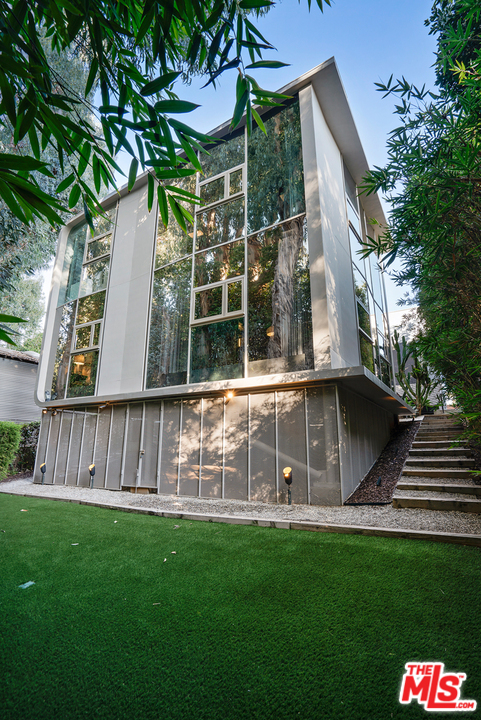 279 South Westgate Avenue Los Angeles, CA 90049 - Photo 33 of 36