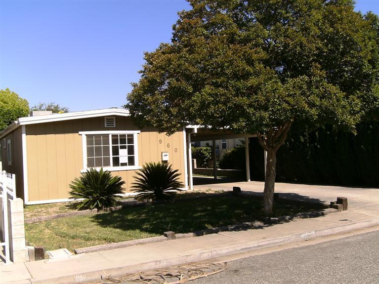 960 South Hope Avenue Reedley, CA 93654 - Photo 2 of 9 Gallery Image 2