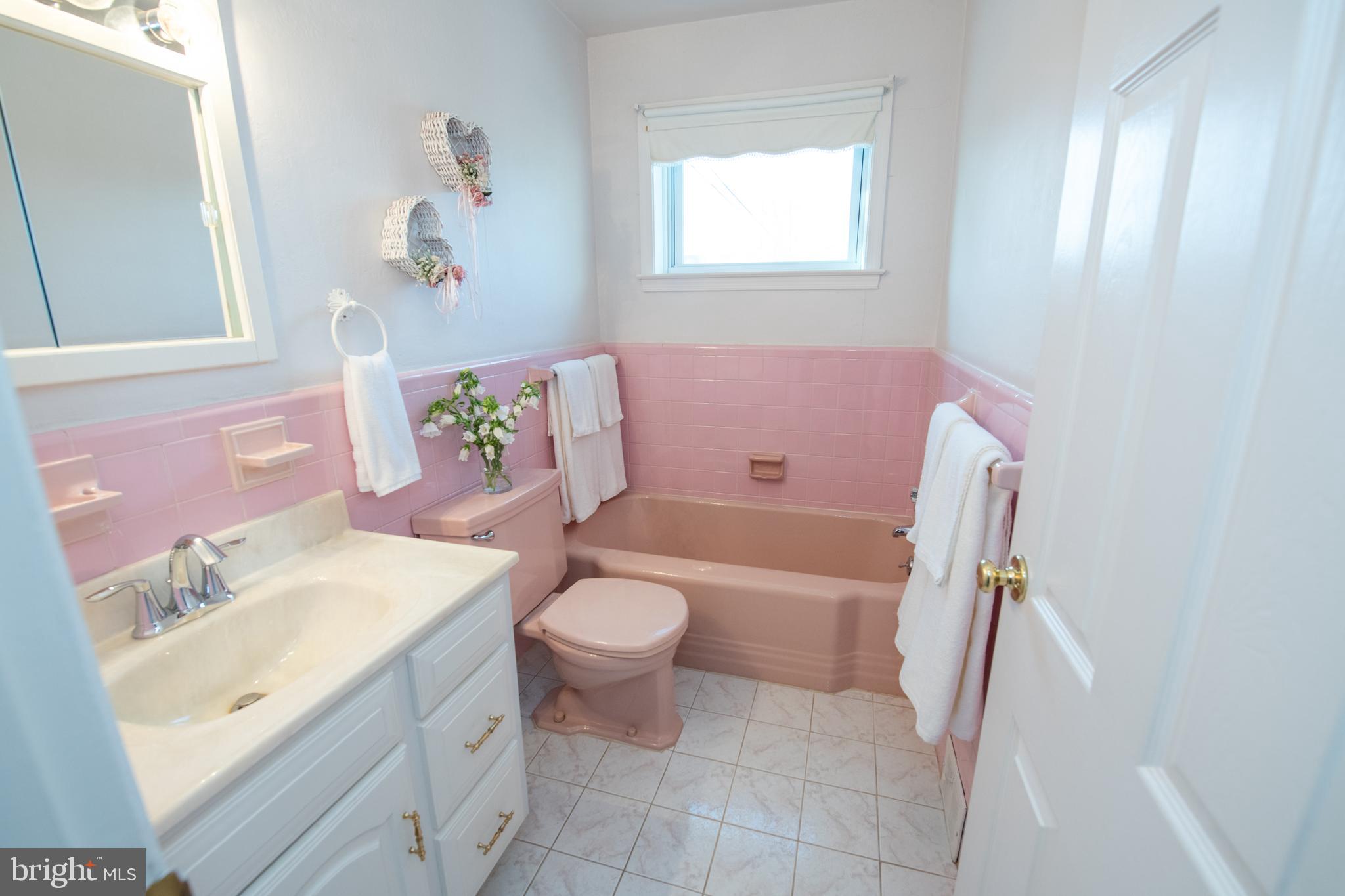 1836 Watson Road Abington, PA 19001 - Photo 13 of 22 a bathroom with a sink toilet and shower