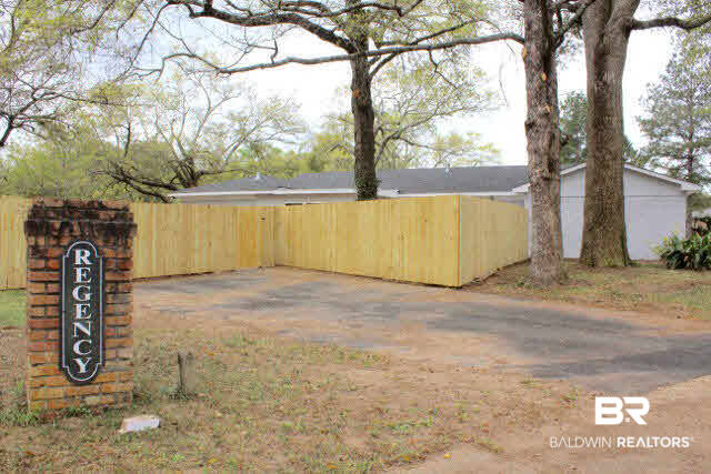 1001 Oak Ridge Road West Mobile, AL 36609 - Photo 8 of 24