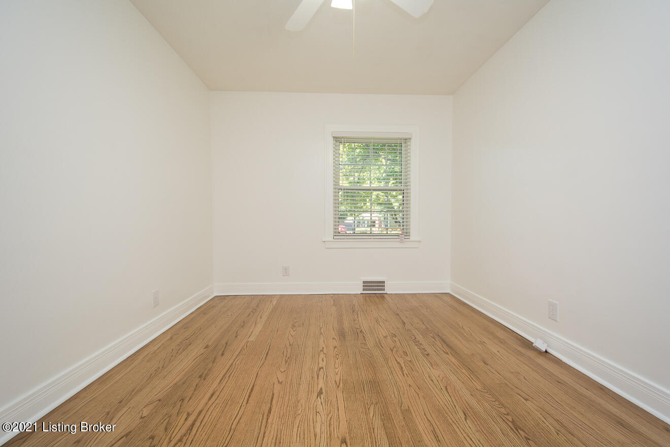 217 Woodcleft Road Louisville, KY 40222 - Photo 23 of 65 Bedroom