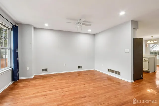 $549,900 | 44 Heather Court, Monmouth Junction, NJ 08852