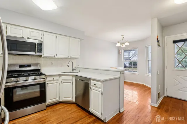 $549,900 | 44 Heather Court, Monmouth Junction, NJ 08852