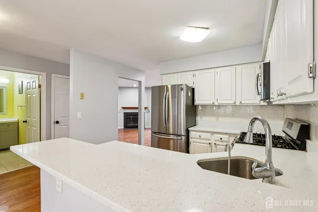 $549,900 | 44 Heather Court, Monmouth Junction, NJ 08852