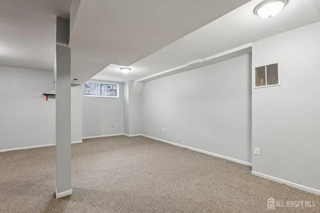 $549,900 | 44 Heather Court, Monmouth Junction, NJ 08852