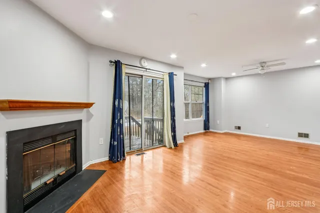 $549,900 | 44 Heather Court, Monmouth Junction, NJ 08852