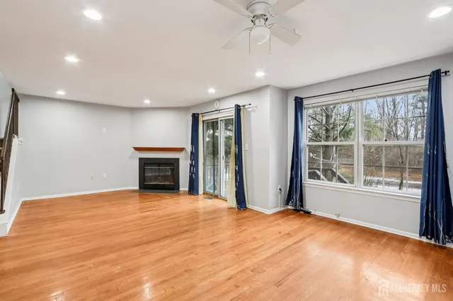 $549,900 | 44 Heather Court, Monmouth Junction, NJ 08852