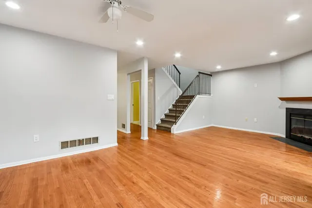 $549,900 | 44 Heather Court, Monmouth Junction, NJ 08852