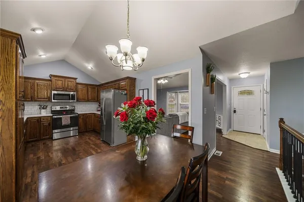 $338,000 | 508 Crews Avenue, Odessa, MO 64076