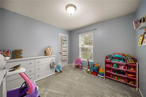 $338,000 | 508 Crews Avenue, Odessa, MO 64076