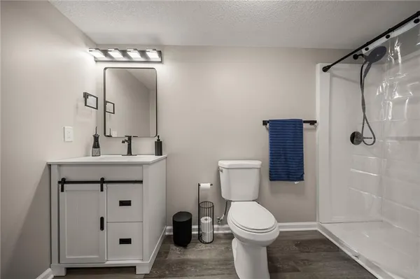 $338,000 | 508 Crews Avenue, Odessa, MO 64076