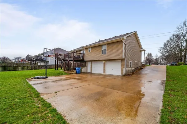 $338,000 | 508 Crews Avenue, Odessa, MO 64076