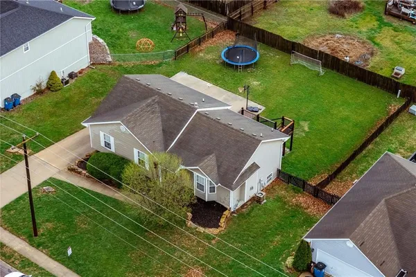 $338,000 | 508 Crews Avenue, Odessa, MO 64076
