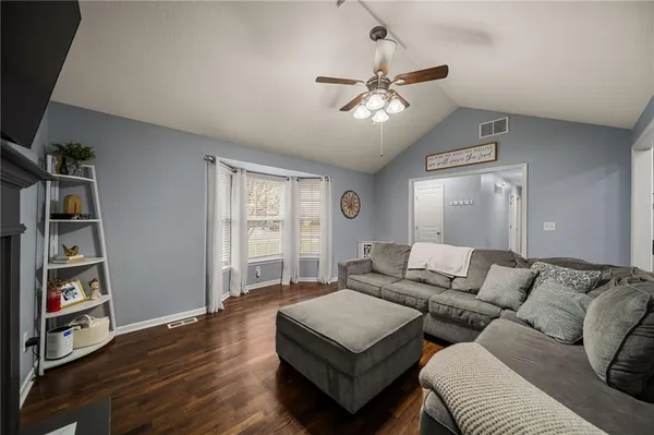 $338,000 | 508 Crews Avenue, Odessa, MO 64076