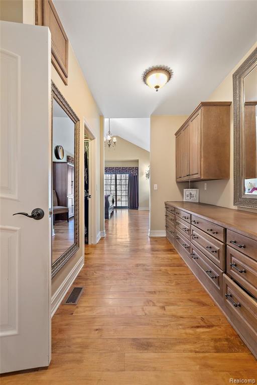 523 Trinway Road Troy, MI 48085 - Photo 18 of 55