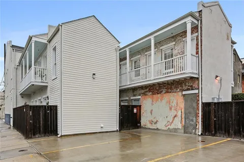 $1,650 | 1025 Melpomene Street, Unit 1A, New Orleans, LA 70130