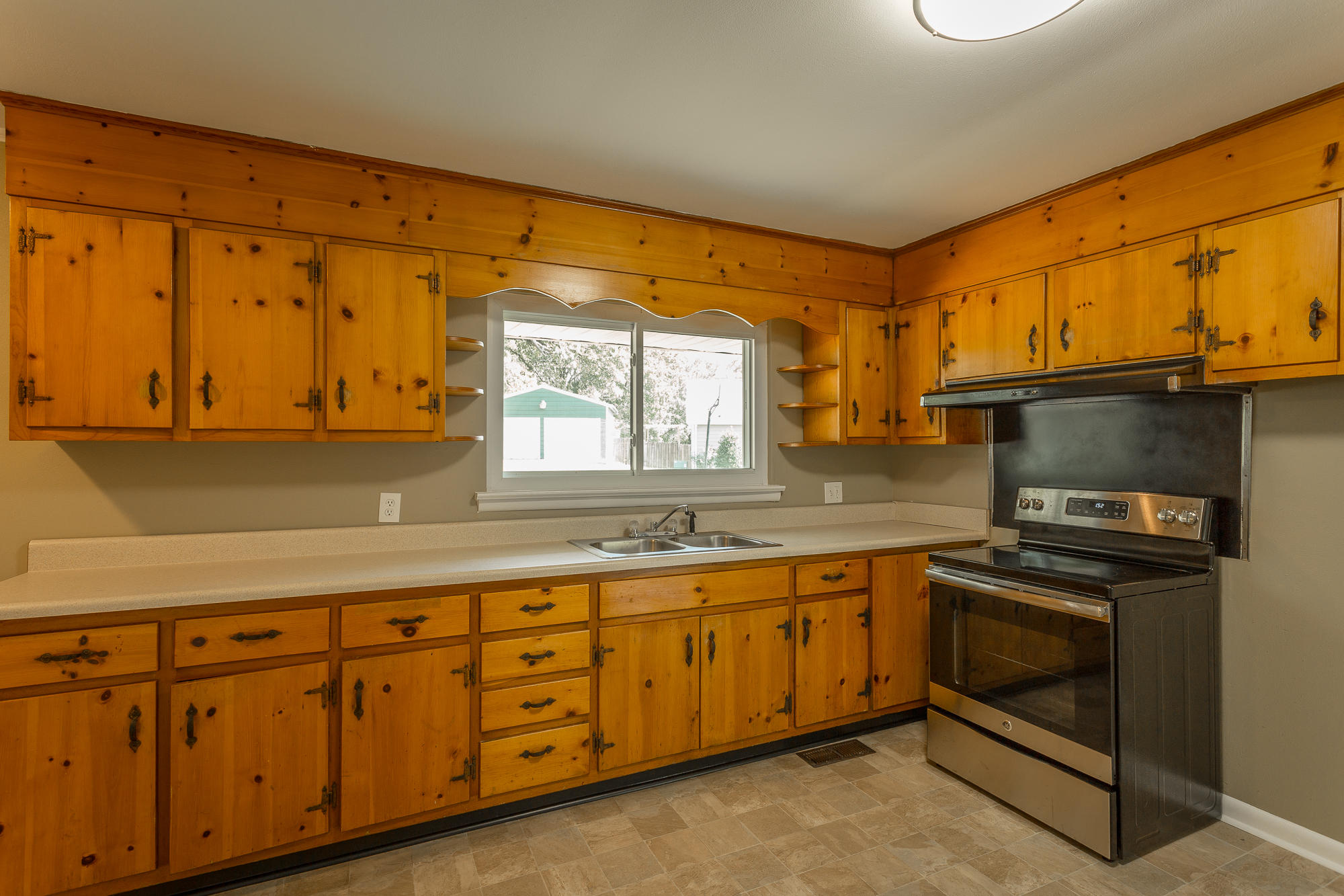 516 Talley Road Chattanooga, TN 37411 - Photo 8 of 24 516 Talley Road-6