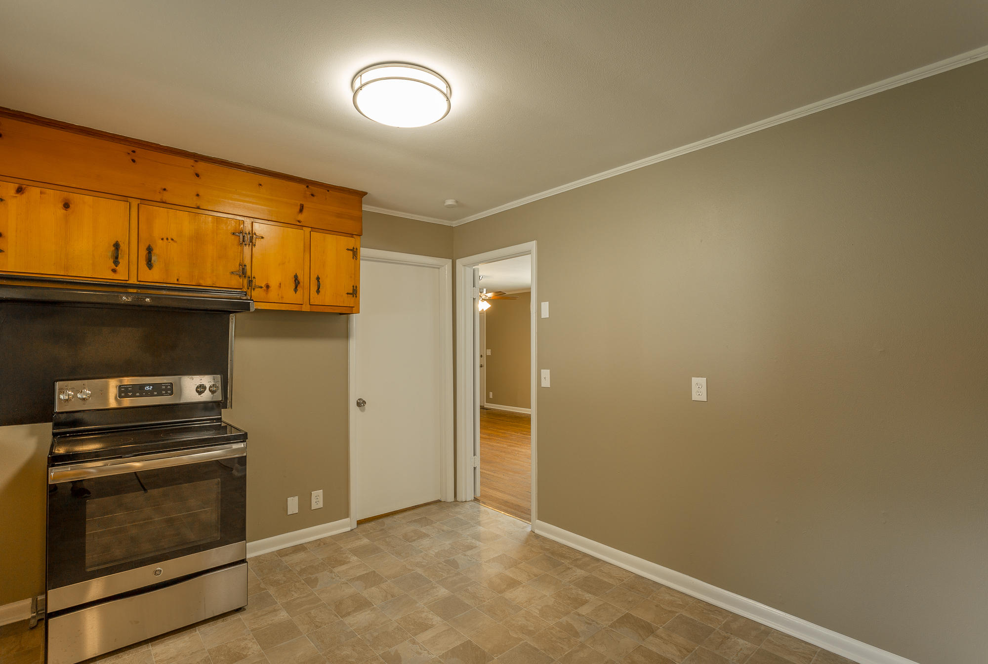 516 Talley Road Chattanooga, TN 37411 - Photo 9 of 24 516 Talley Road-7