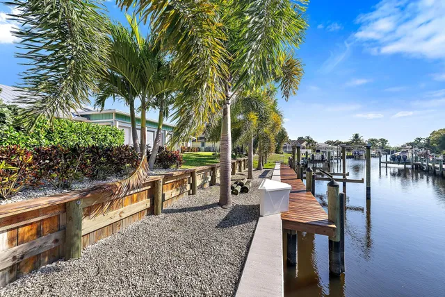 $4,200 | 1260 Southwest 25th Lane, Palm City, FL 34990