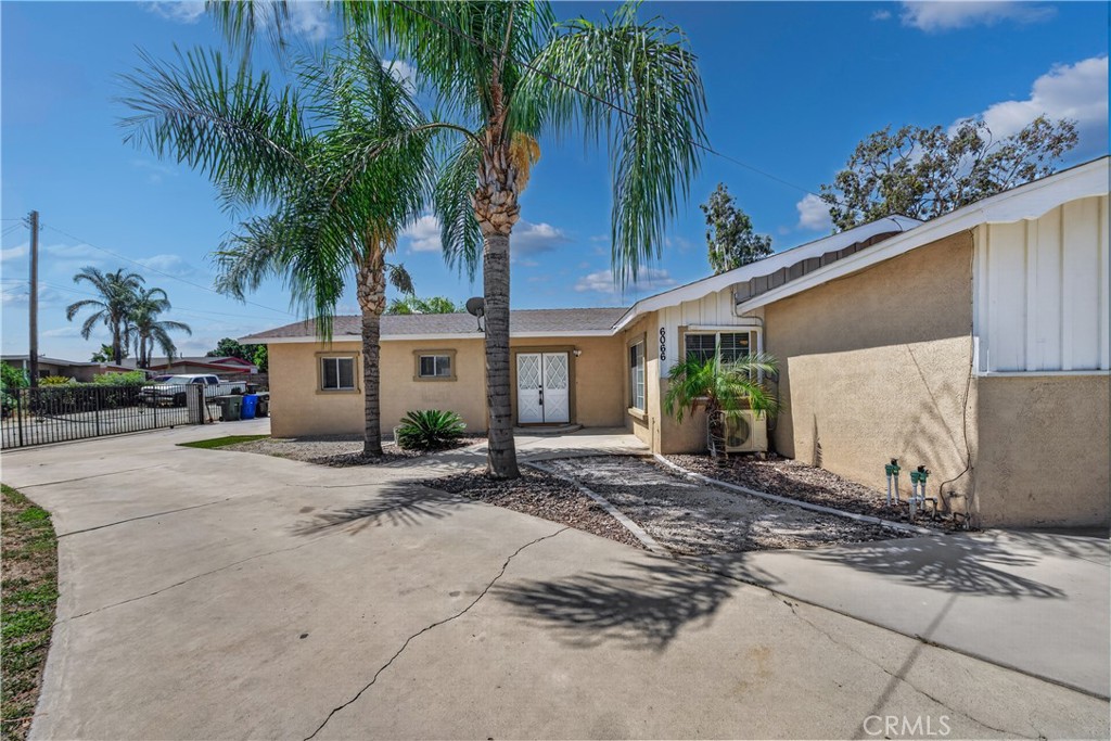 6066 Highpoint Drive Riverside, CA 92505 - Photo 4 of 46