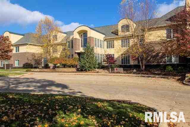 6215 Utica Ridge Road Davenport, IA 52807 - Photo 3 of 14 Gallery Image 3