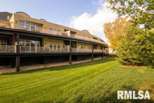 6215 Utica Ridge Road Davenport, IA 52807 - Photo 10 of 14 Gallery Image 10