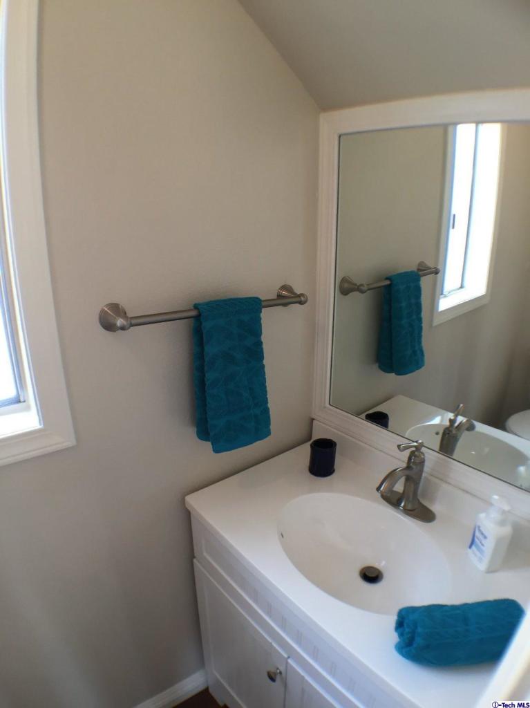 1701 Scott Road, Unit 113 Burbank, CA 91504 - Photo 6 of 19 Additional Photo