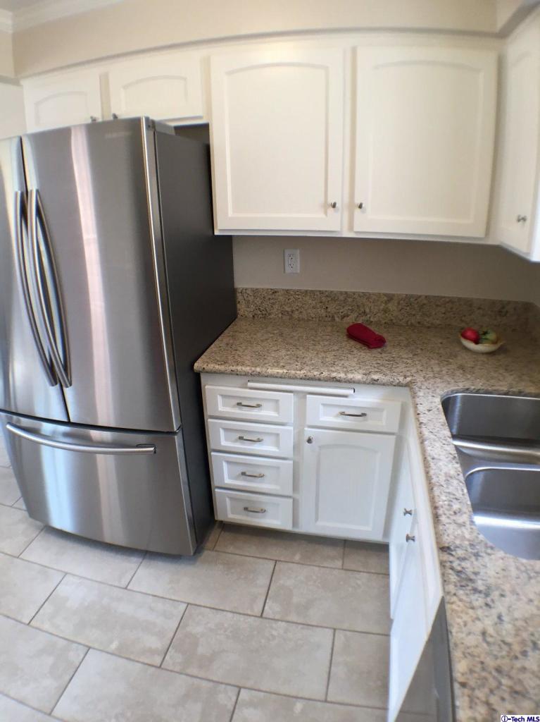 1701 Scott Road, Unit 113 Burbank, CA 91504 - Photo 10 of 19 Additional Photo