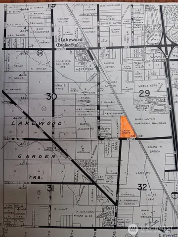 a view of entryway with an buildings