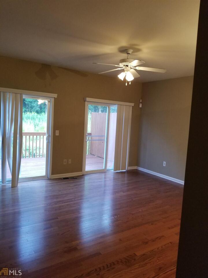 3616 Utoy Drive Southwest Atlanta, GA 30331 - Photo 5 of 36