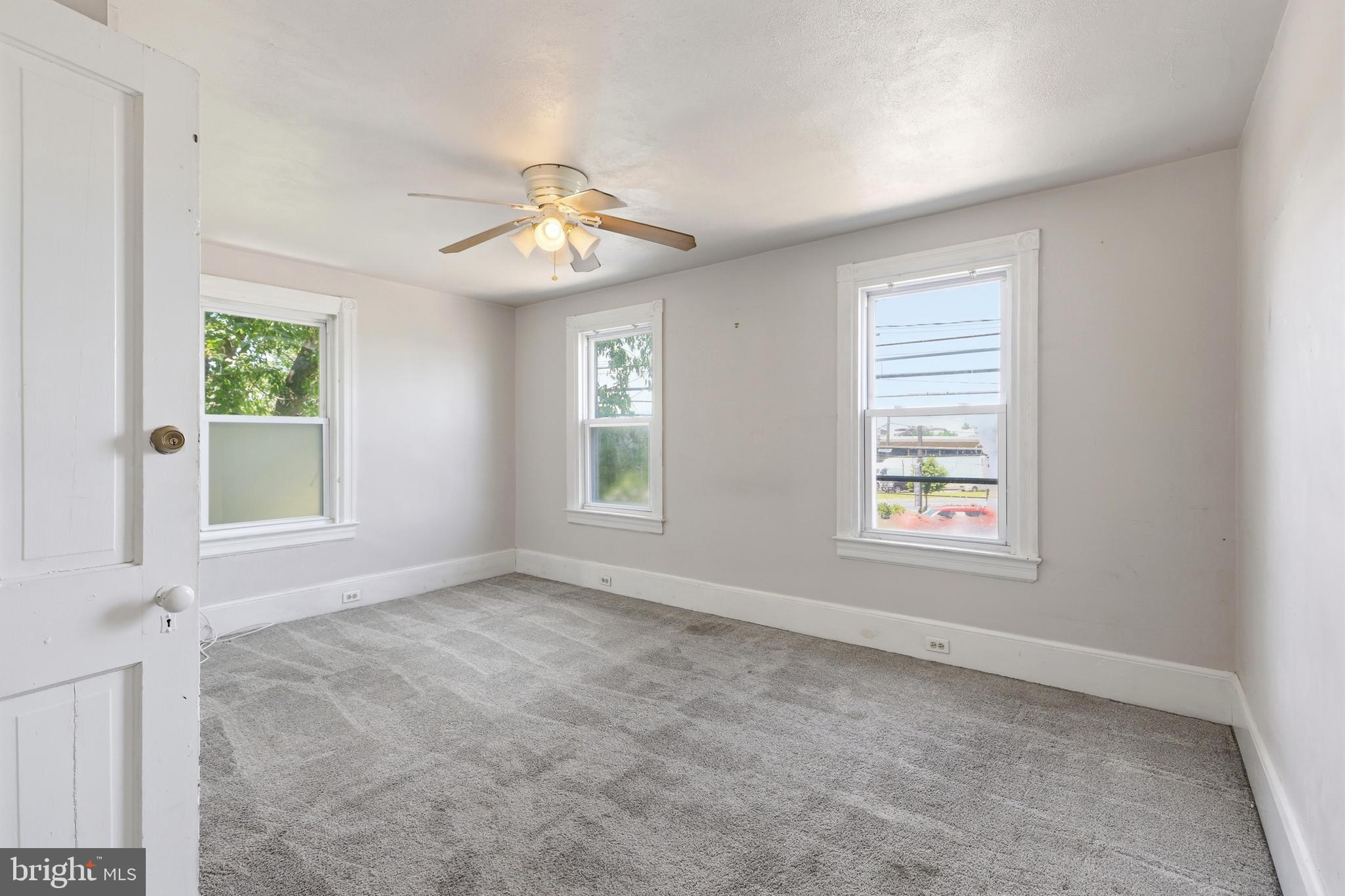 910 Columbus Road Burlington, NJ 08016 - Photo 14 of 33