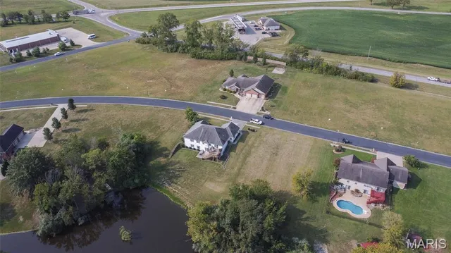 $39,900 | 2812 Scenic Lake Drive, New Athens, IL 62264