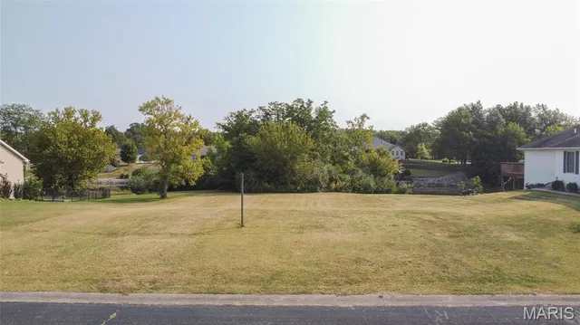 $39,900 | 2812 Scenic Lake Drive, New Athens, IL 62264