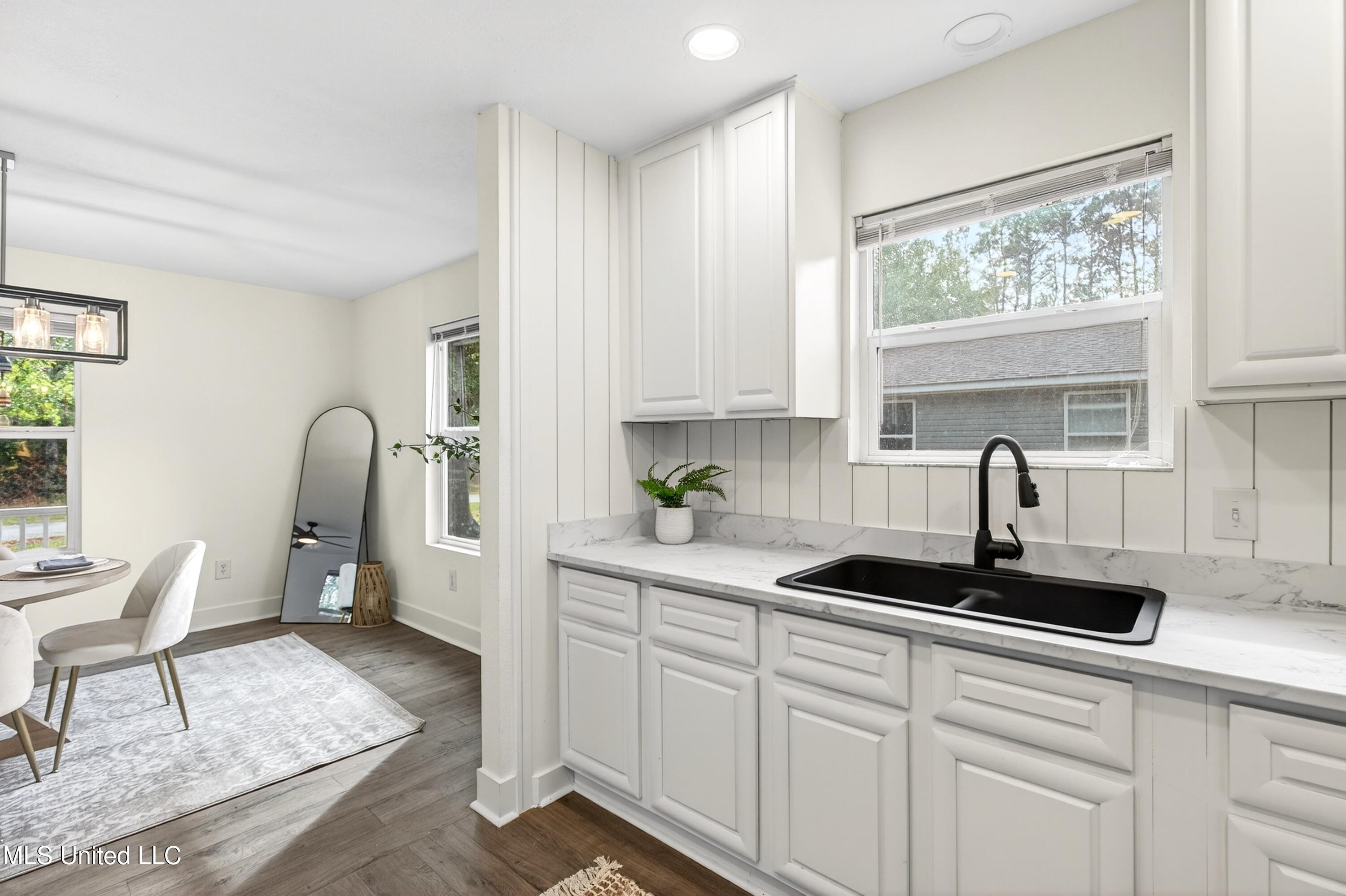 5308 Center Street Ocean Springs, MS 39564 - Photo 13 of 35 5308CenterSt.-17