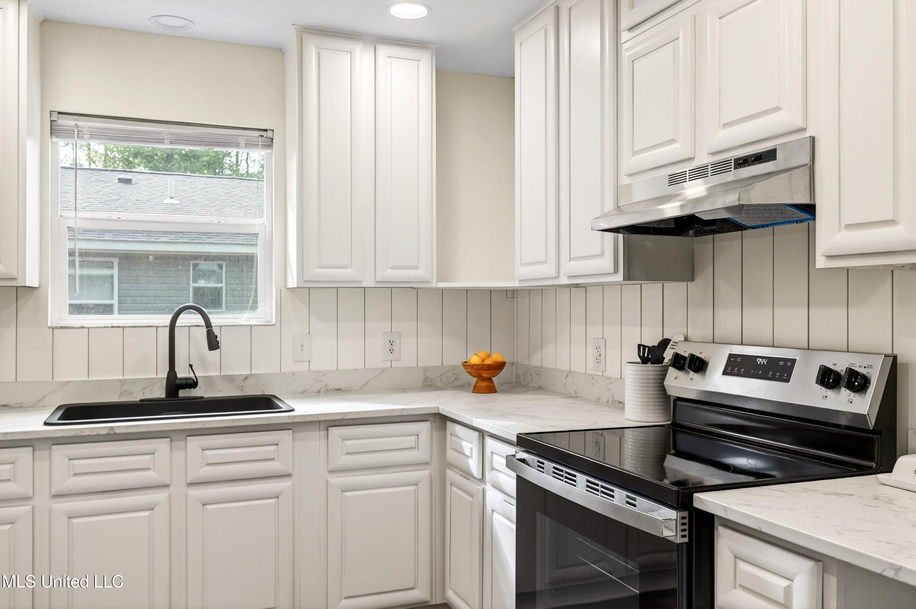 5308 Center Street Ocean Springs, MS 39564 - Photo 14 of 35 5308CenterSt.-16