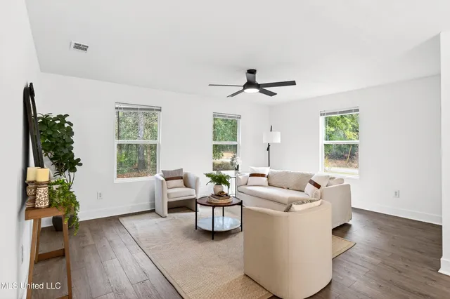 $195,000 | 5308 Center Street, Ocean Springs, MS 39564