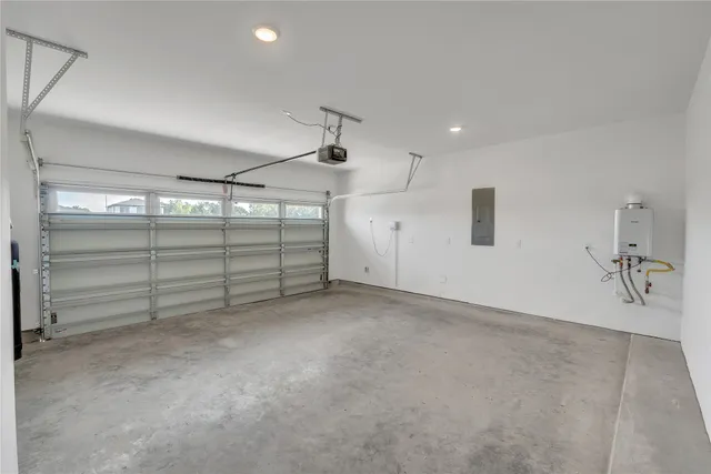 a view of a garage room